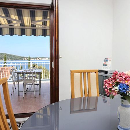 Family Friendly Seaside Apartments Razanj, Rogoznica - 10373 Chambre photo