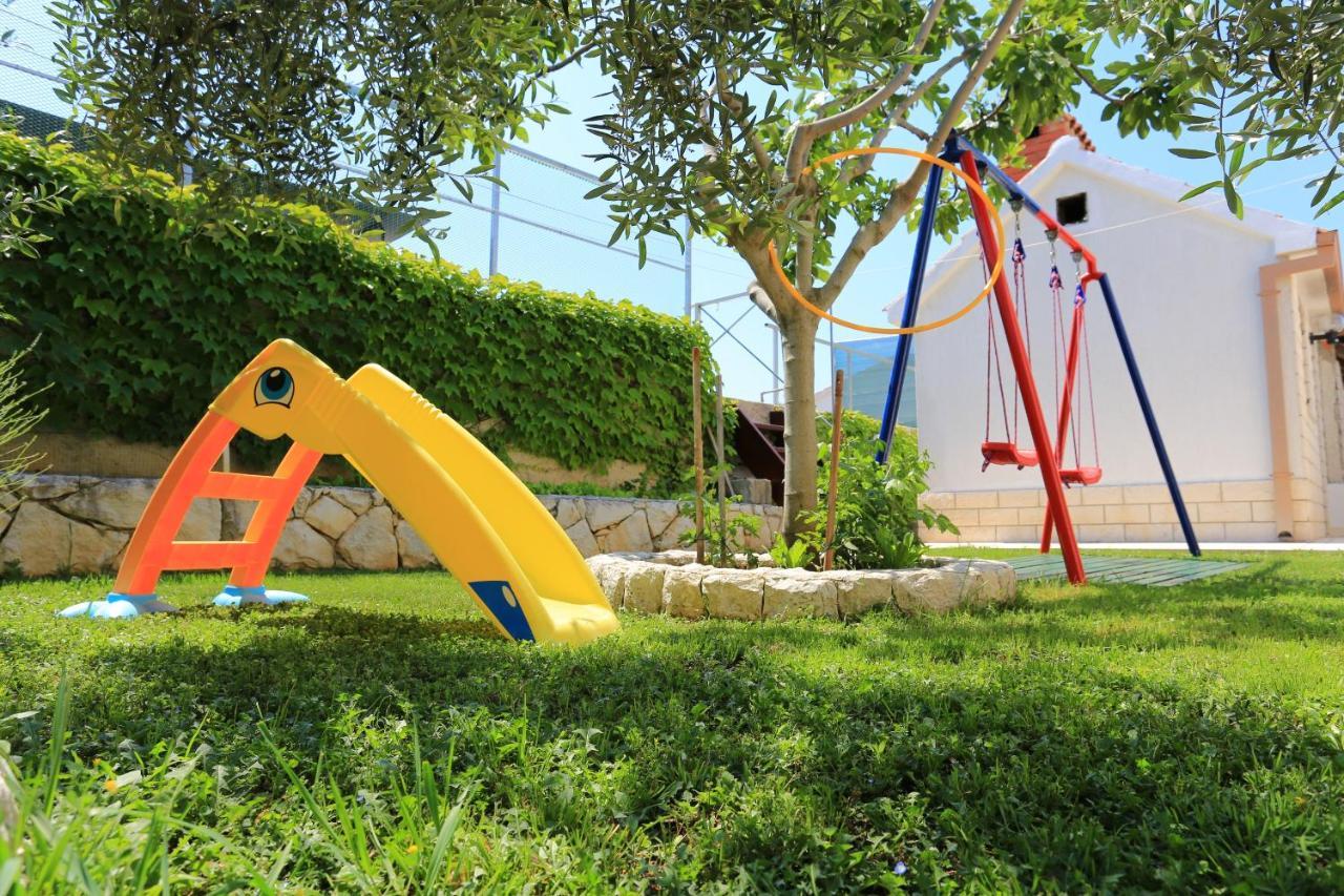 Family Friendly Seaside Apartments Razanj, Rogoznica - 10373 Extérieur photo