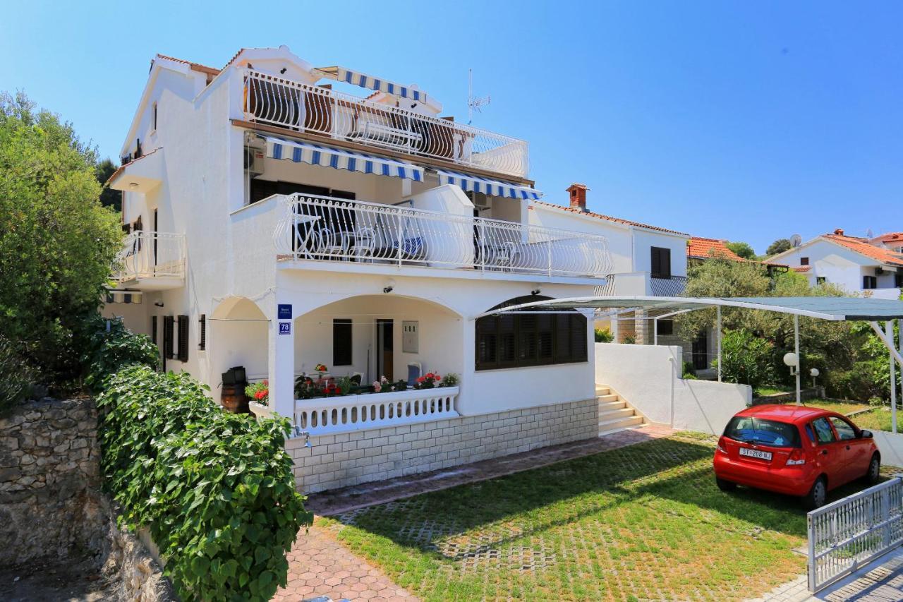 Family Friendly Seaside Apartments Razanj, Rogoznica - 10373 Extérieur photo