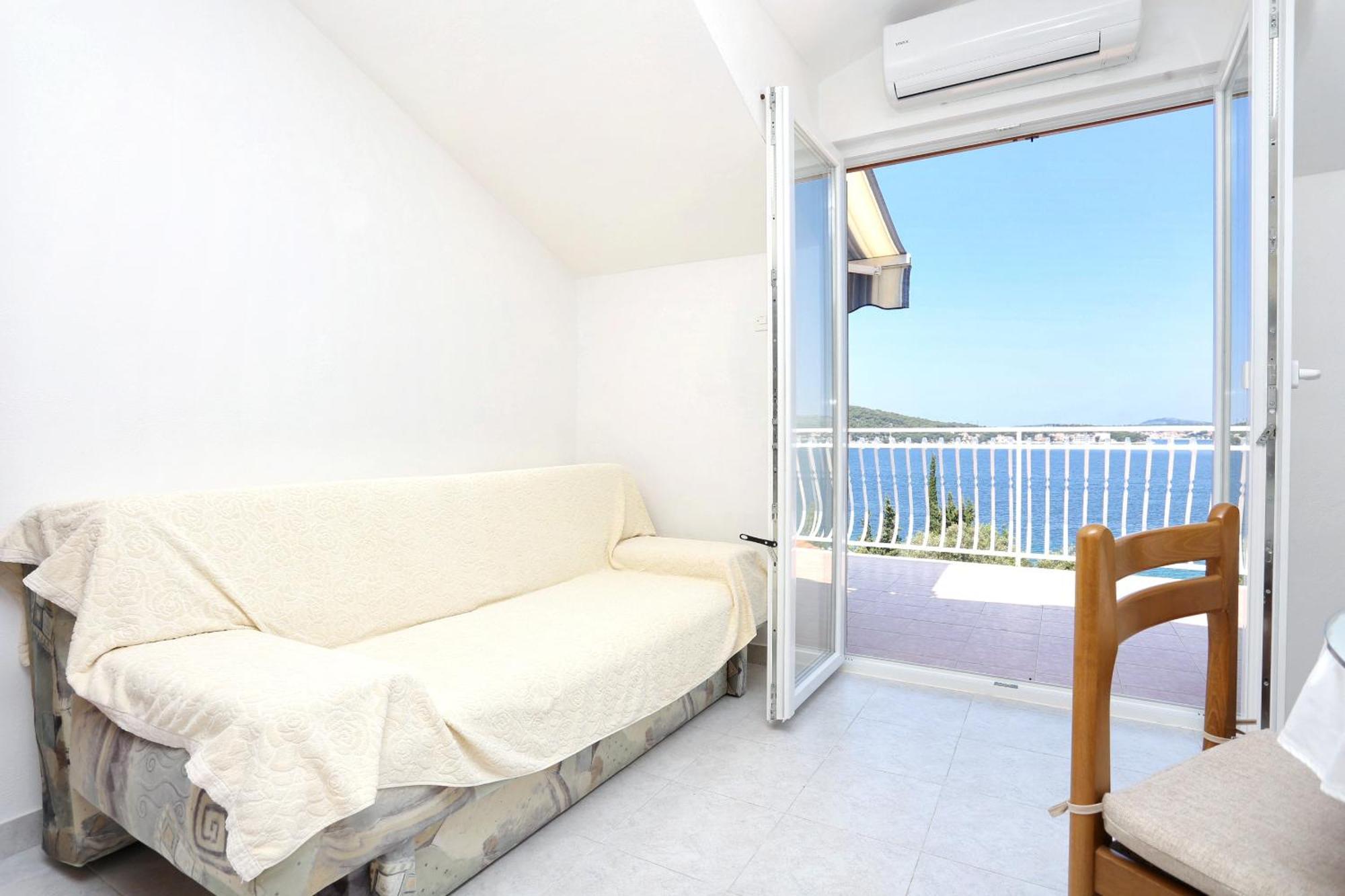 Family Friendly Seaside Apartments Razanj, Rogoznica - 10373 Chambre photo